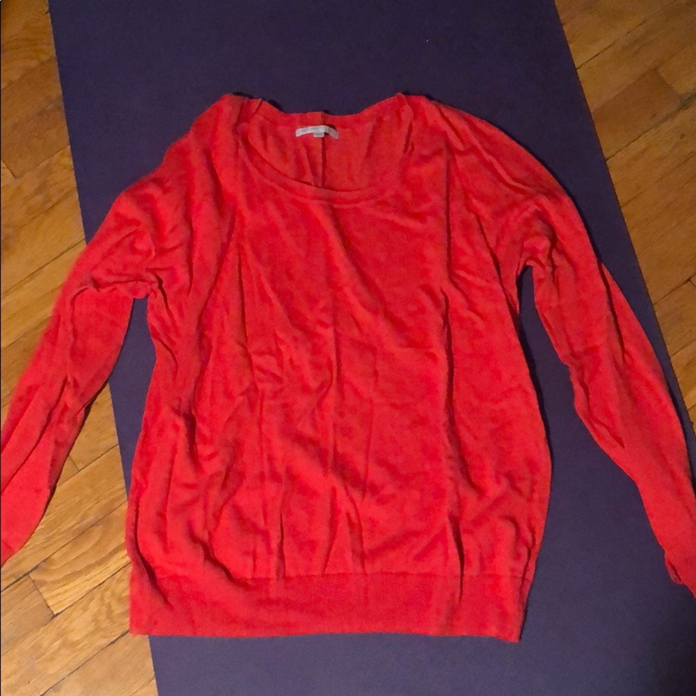 Gap loose fitted, light sweater size medium